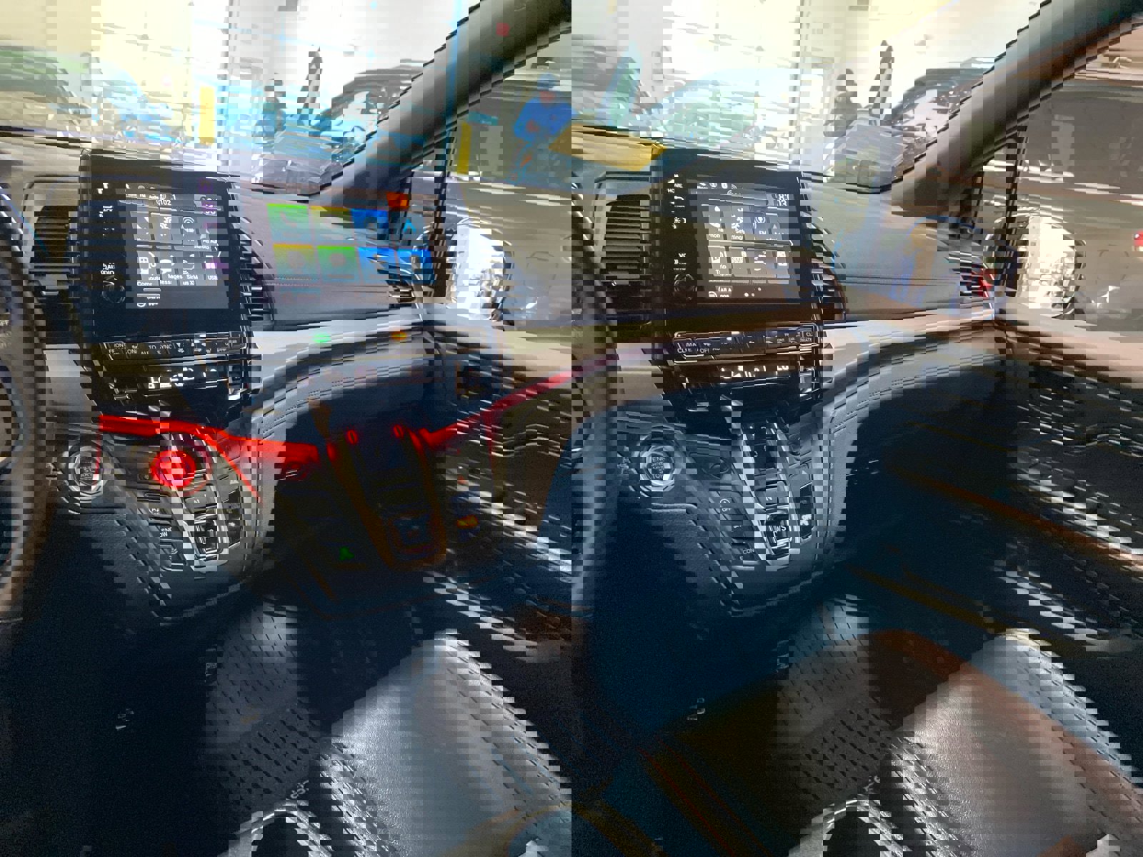 Used 2024 Honda Odyssey Sport image 13