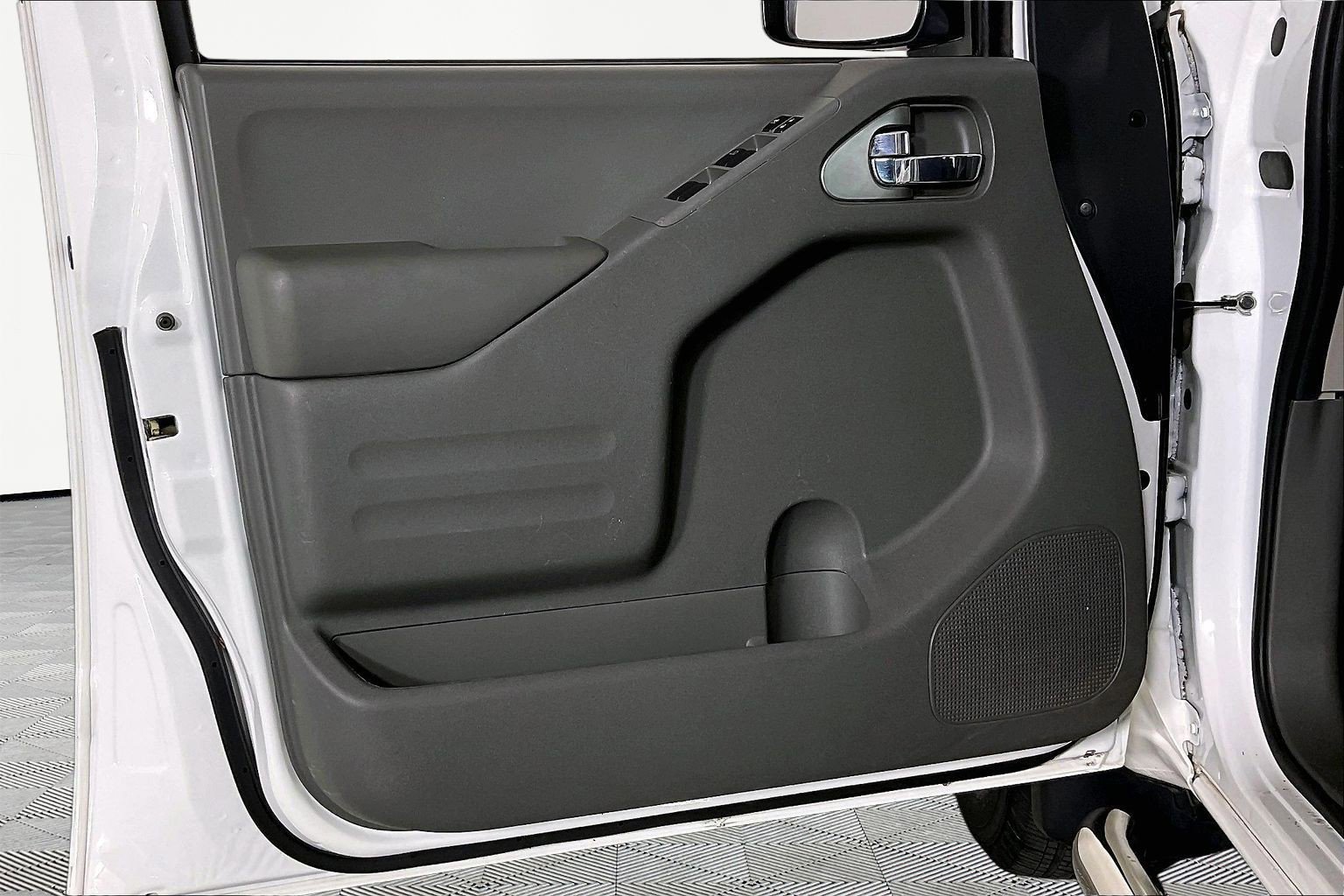 Used 2019 Nissan Frontier SV AWD/4WD image 24