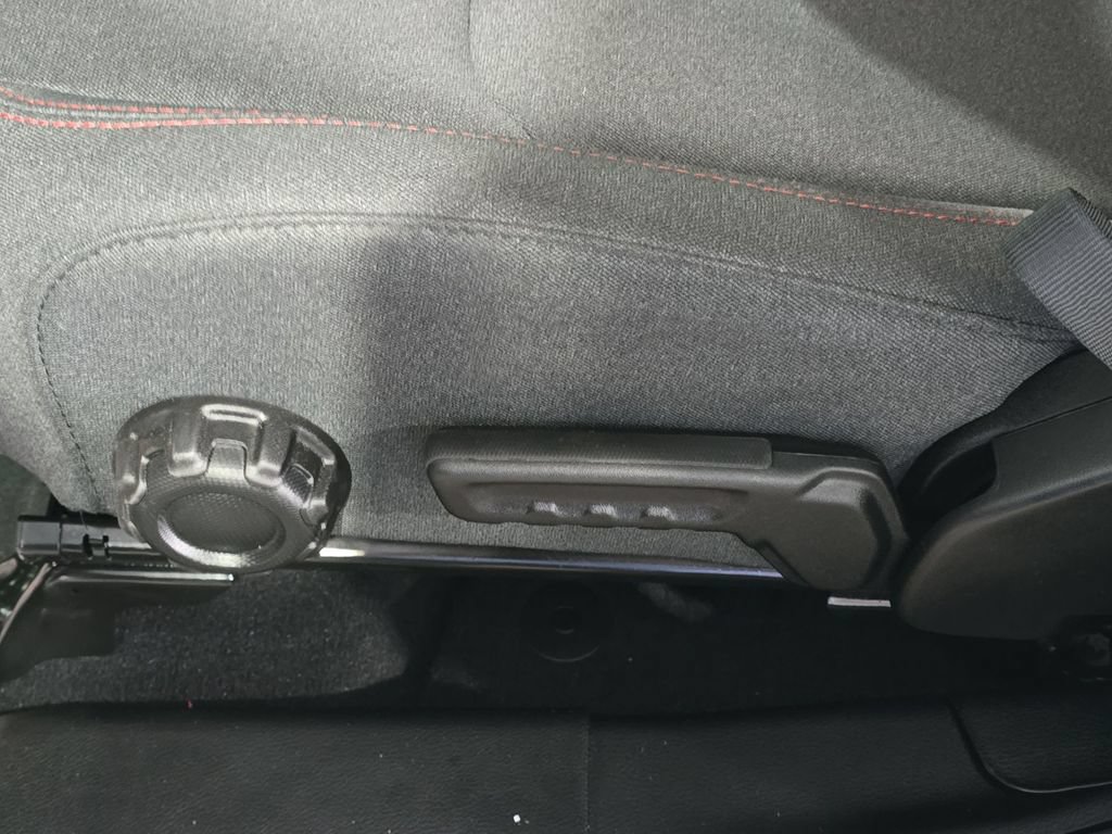 Used 2025 Jeep Gladiator Rubicon AWD/4WD image 20