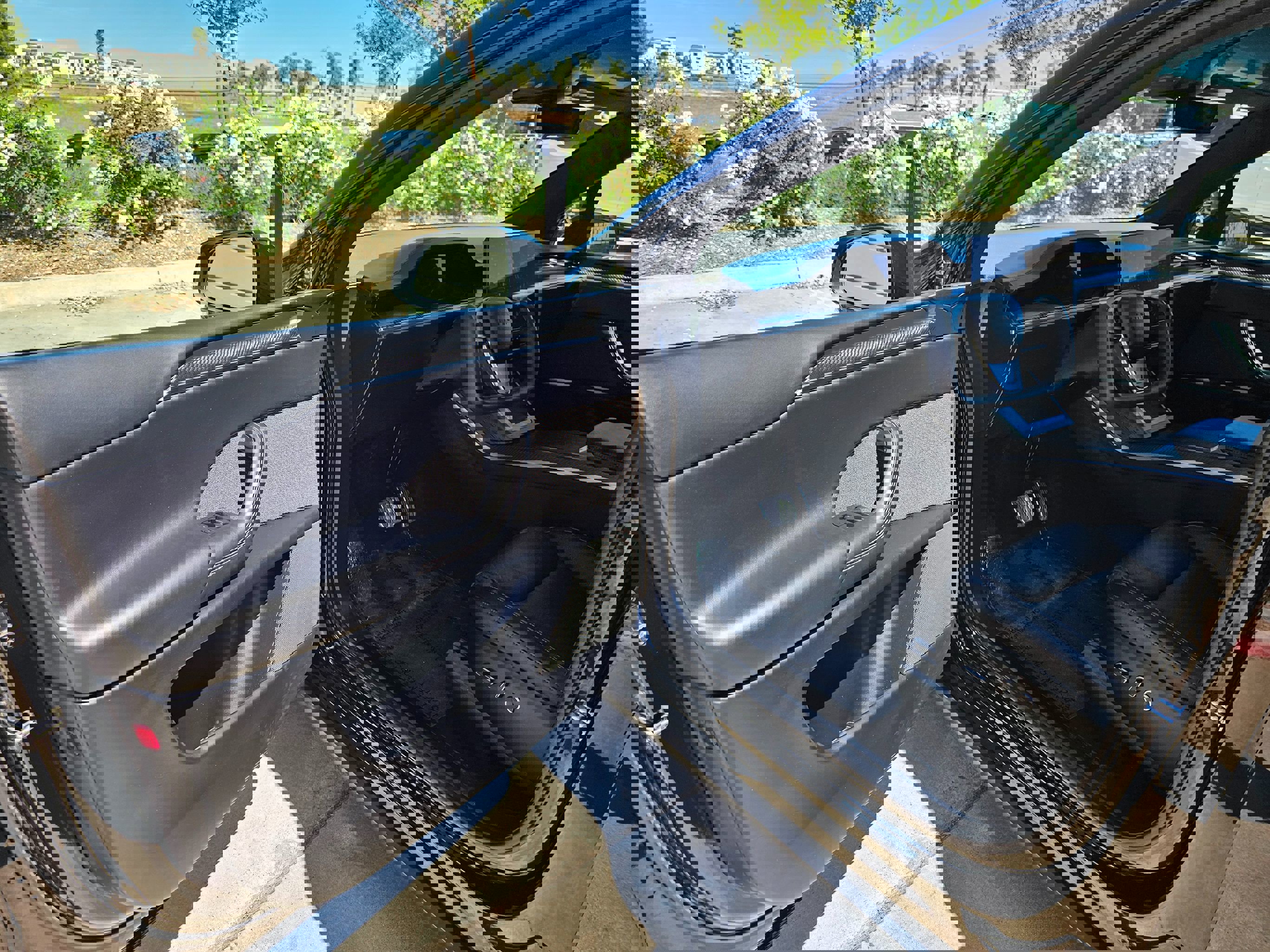 Used 2022 Tesla Model X Plaid image 15