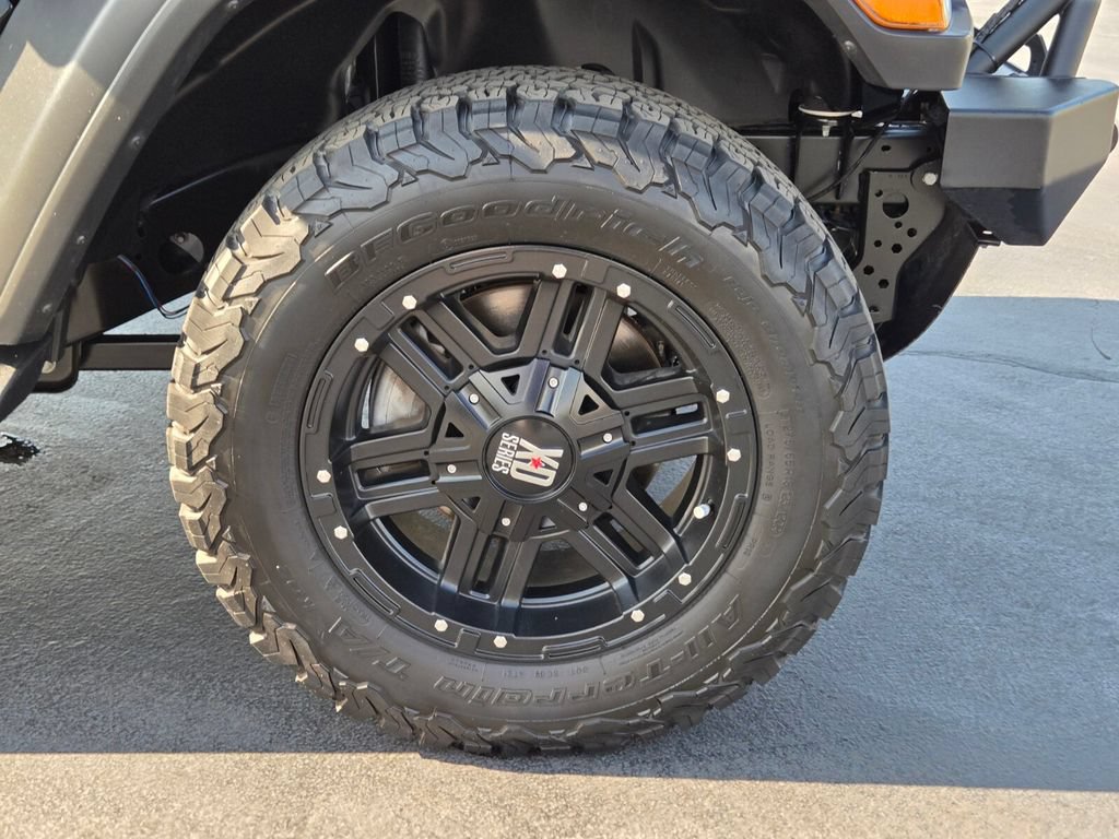 Used 2019 Jeep Wrangler Sport AWD/4WD image 18