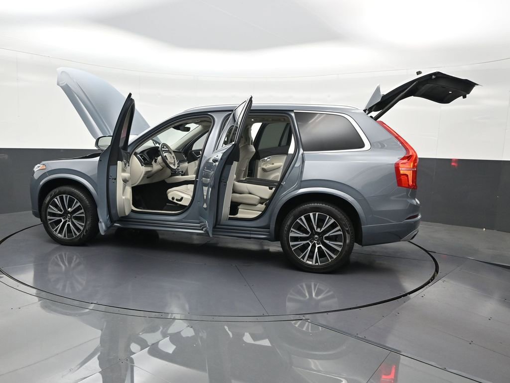 Used 2020 Volvo XC90 T5 Momentum w/ Protection Package Premier image 34