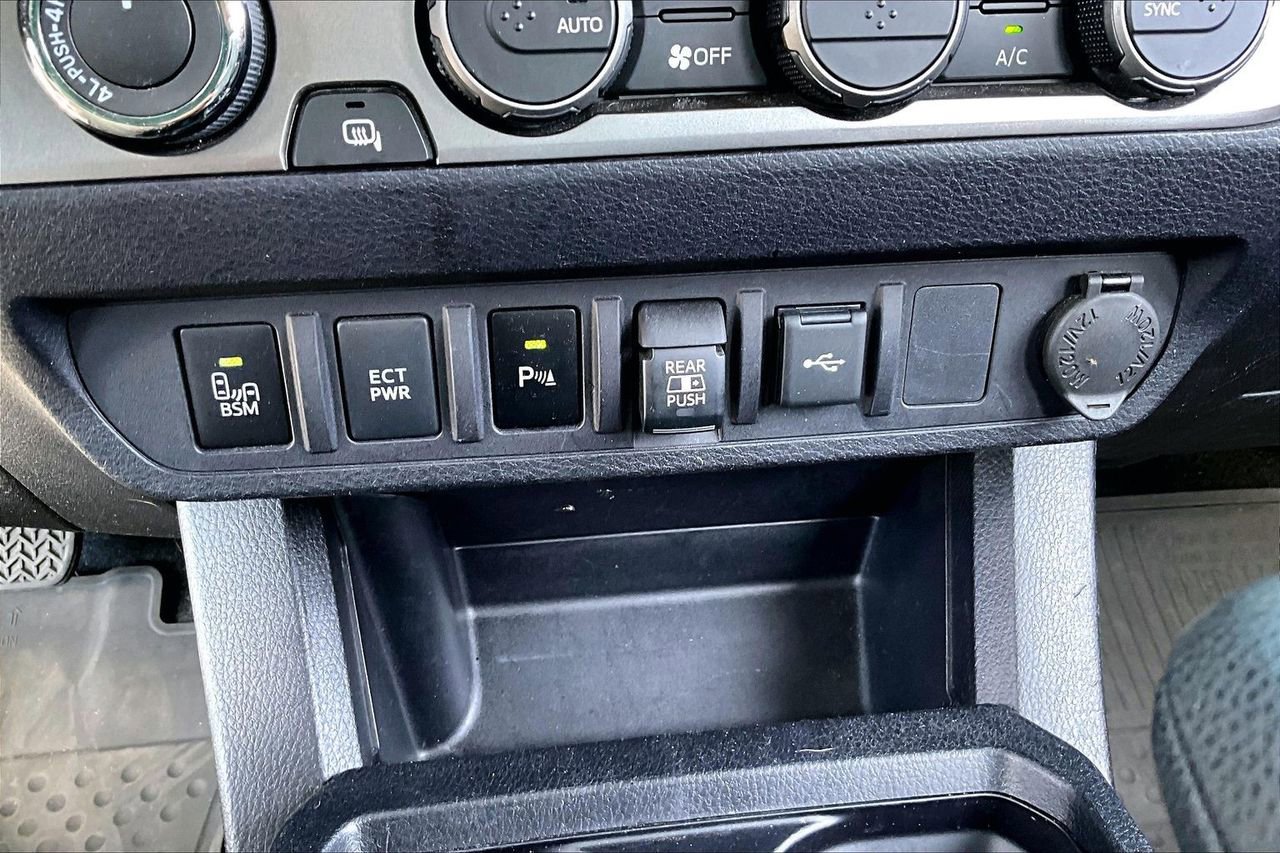 Used 2022 Toyota Tacoma SR5 image 26