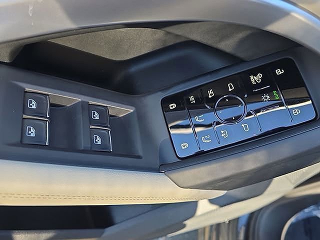 Used 2025 Audi Q5 2.0T Premium Plus image 60