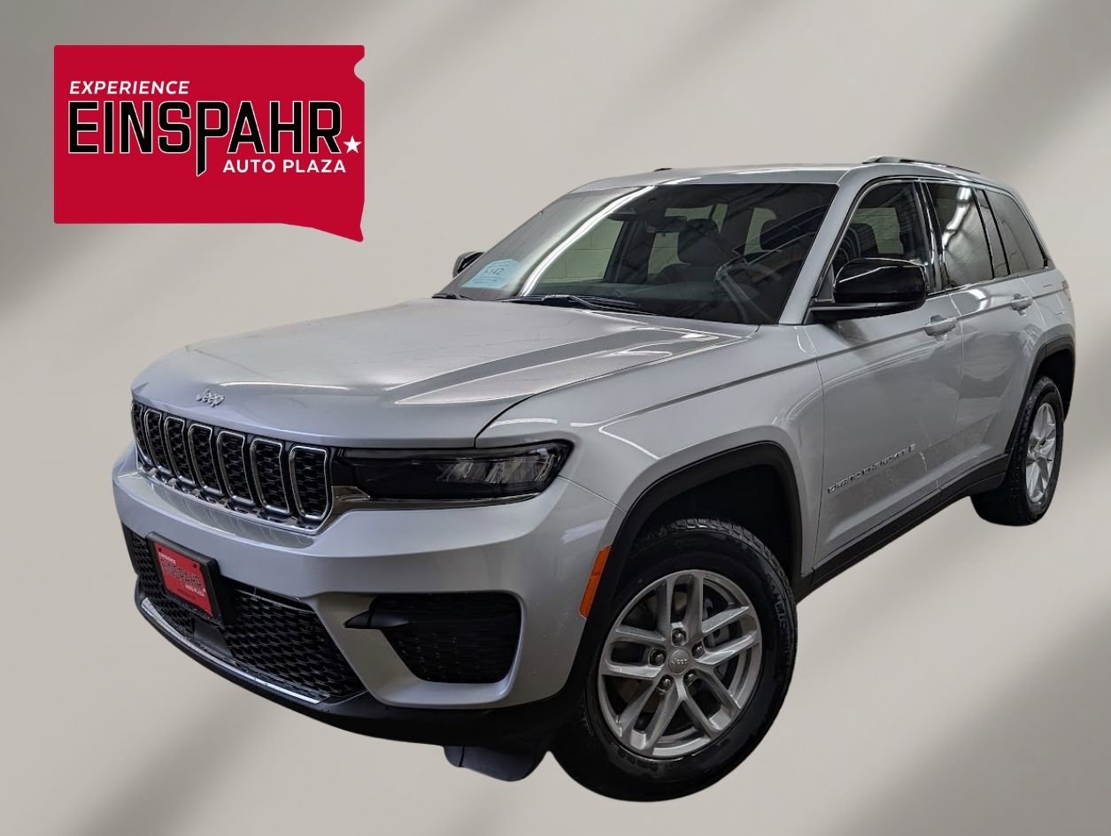 New 2025 Jeep Grand Cherokee Laredo X w/ Trailer Tow Package