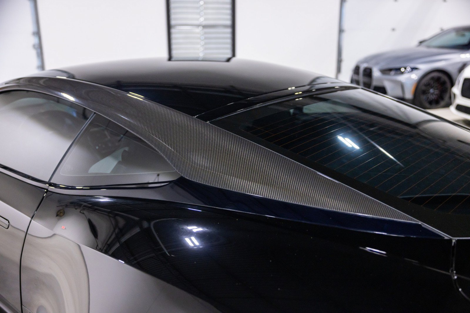 Used 2022 Aston Martin DBS Superleggera RWD image 17