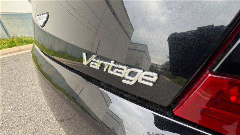 Used 2008 Aston Martin V8 Vantage Roadster RWD image 25