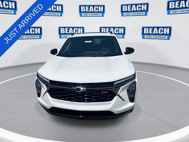 New 2026 Chevrolet Trax RS w/ Sunroof Package FWD image 4