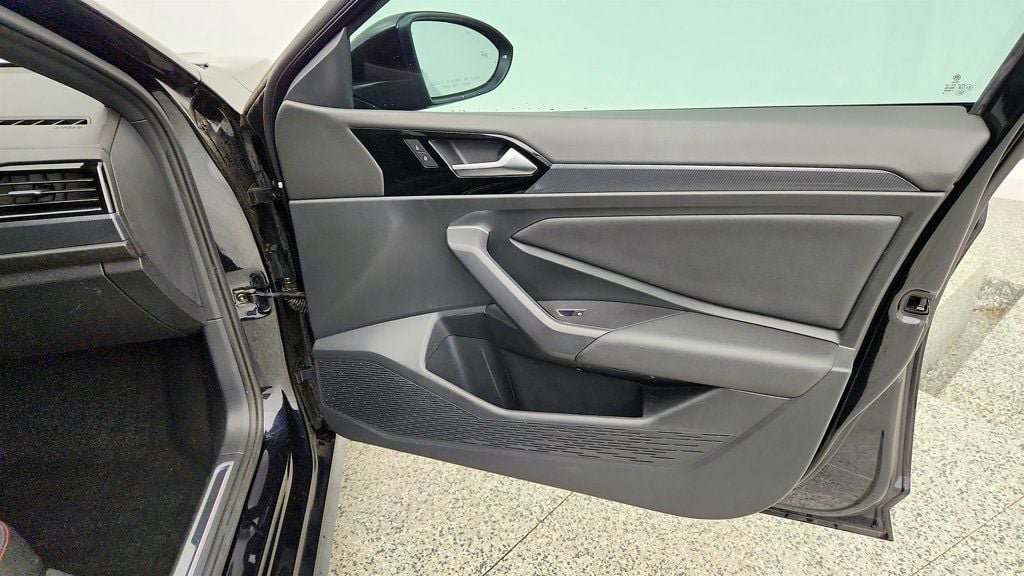 Used 2019 Volkswagen Jetta GLI FWD image 26
