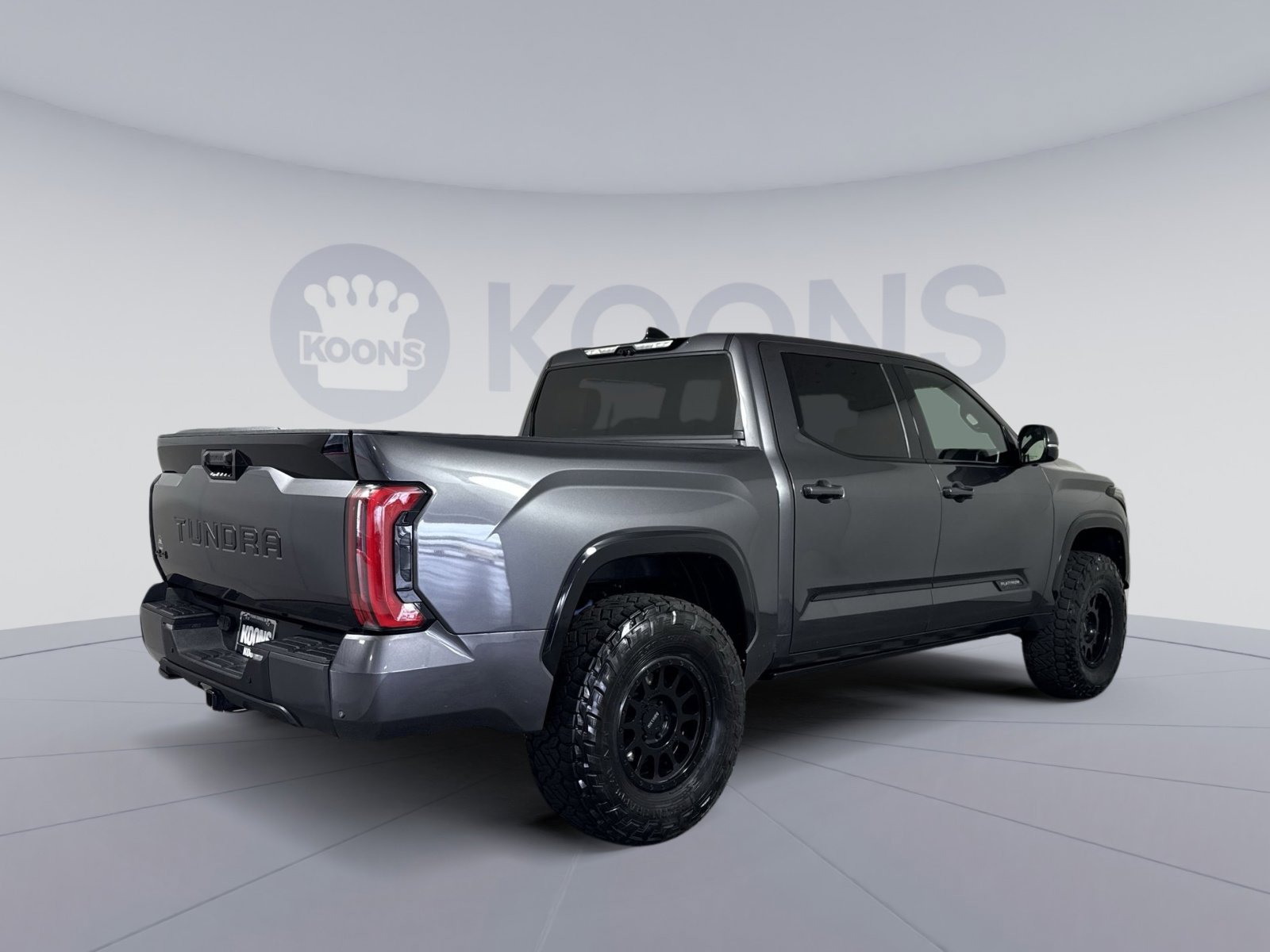 Used 2023 Toyota Tundra Platinum w/ Advanced Package AWD/4WD image 7