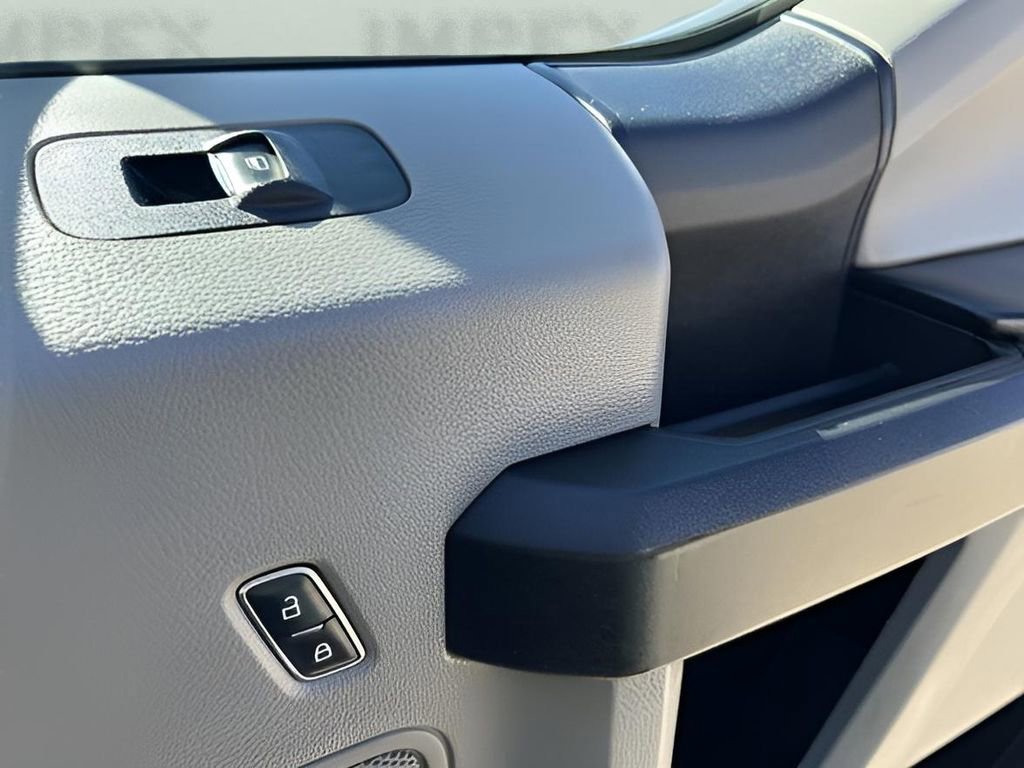 Used 2019 Ford F550 4x4 Regular Cab Super Duty image 35