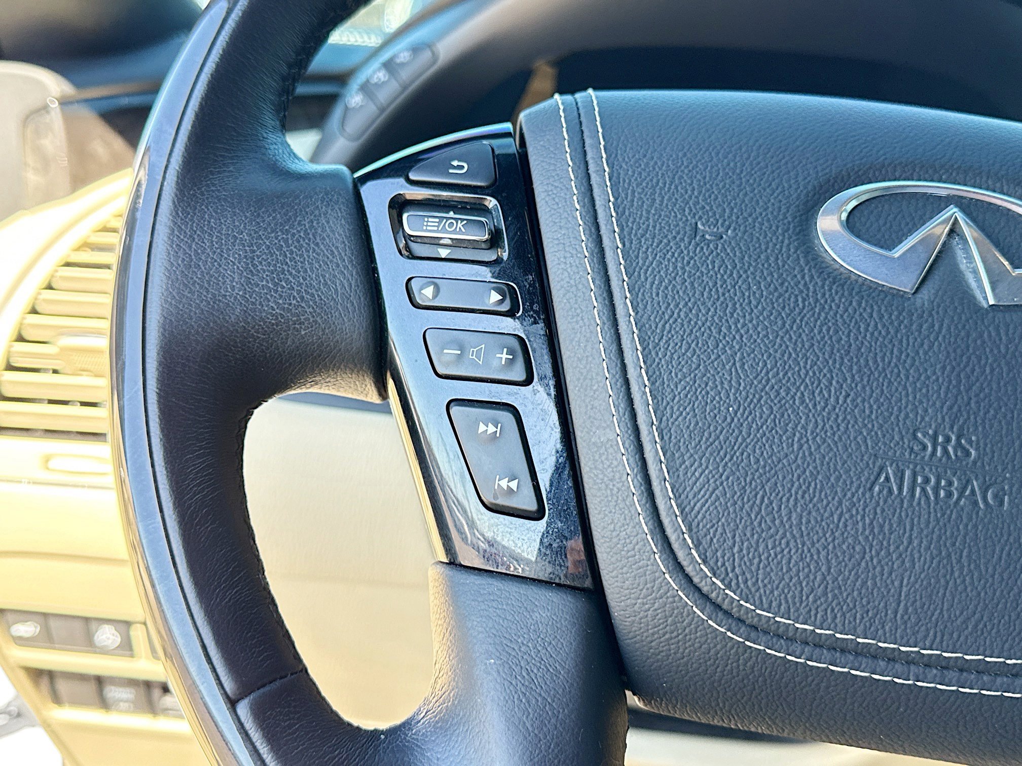 Used 2024 INFINITI QX80 Sensory image 39