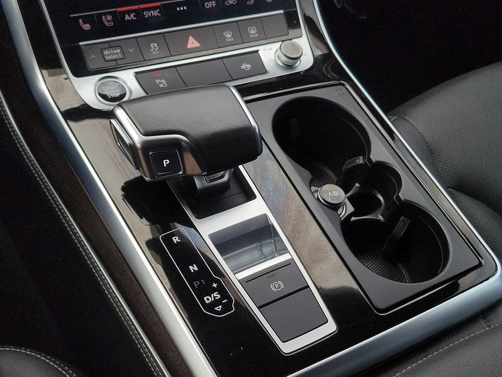 Certified 2023 Audi Q8 Premium Plus w/ Premium Plus Package AWD/4WD image 15