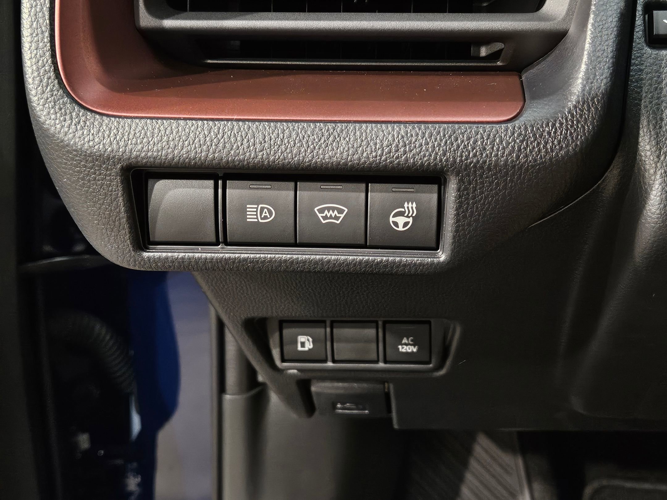 New 2026 Toyota Prius Plug-In Hybrid image 13