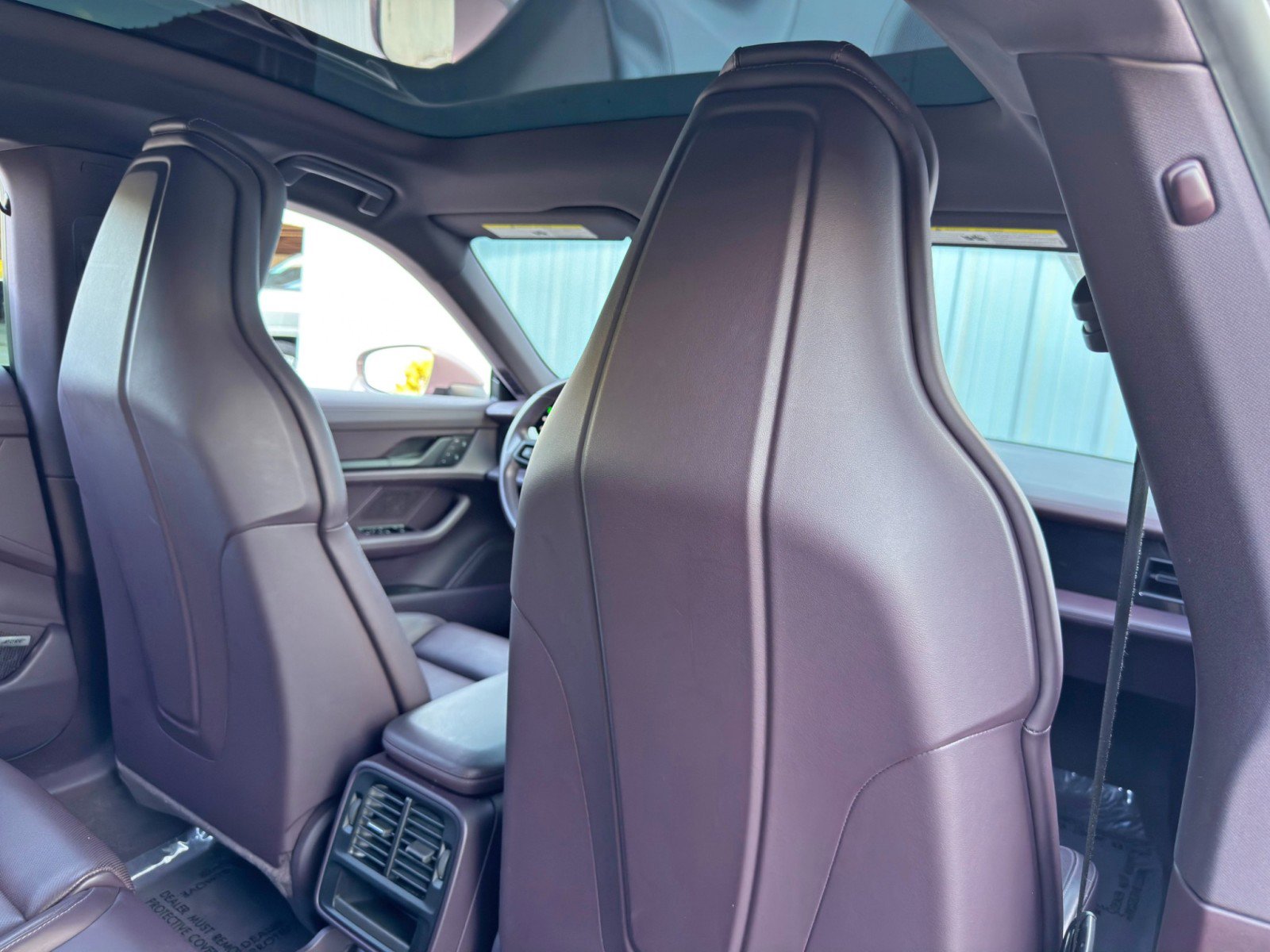 Used 2024 Porsche Taycan image 39