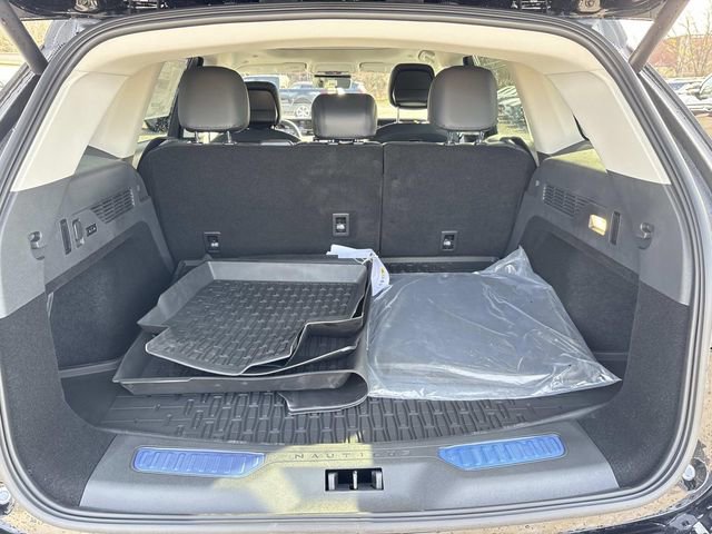 New 2026 Lincoln Nautilus Premier w/ Equipment Group 102A image 12