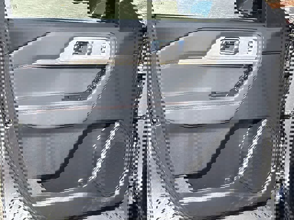 New 2026 Ford Explorer Active w/ Active Comfort Package image 11