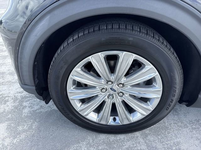 Used 2022 Ford Explorer Limited w/ Equipment Group 301A image 10