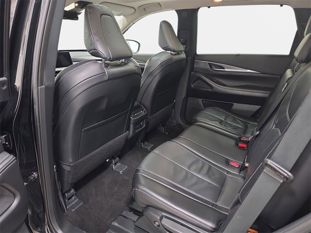 Used 2023 INFINITI QX60 Luxe w/ Cargo Package image 12