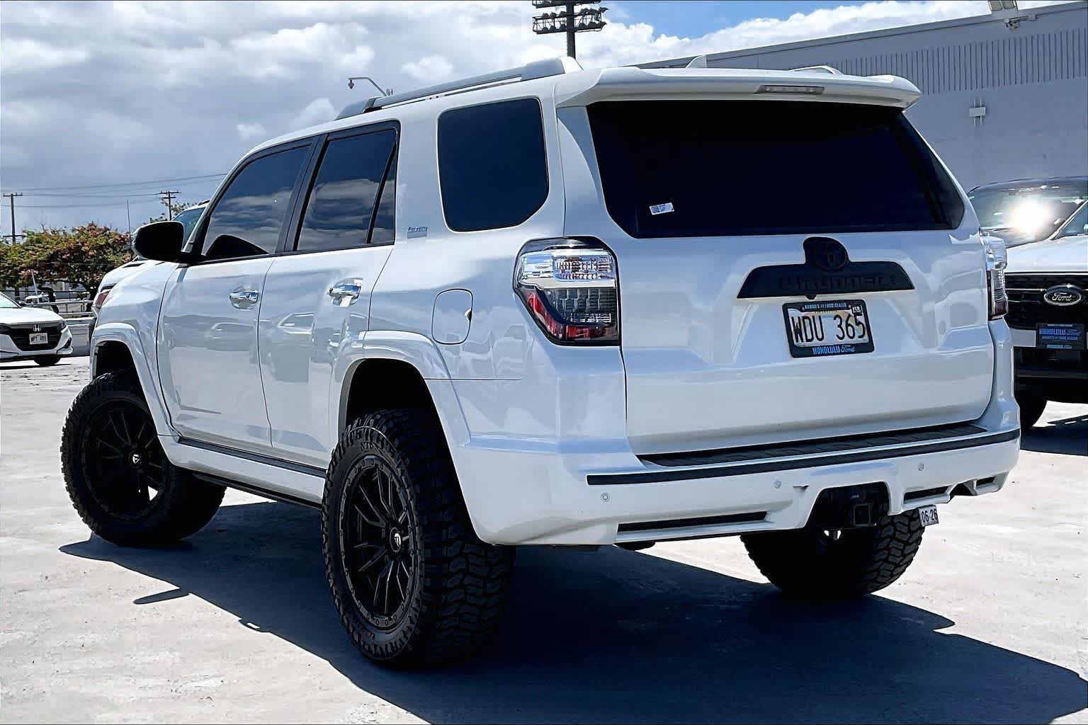 Used 2021 Toyota 4Runner Limited RWD image 4
