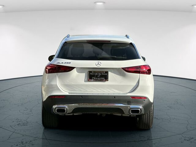 Used 2025 Mercedes-Benz GLA 250 image 6