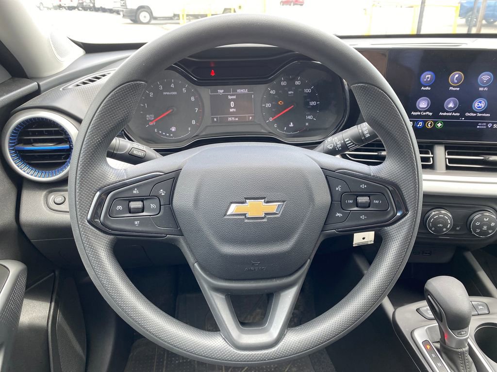 Used 2024 Chevrolet Trax LS w/ LS Convenience Package FWD image 14