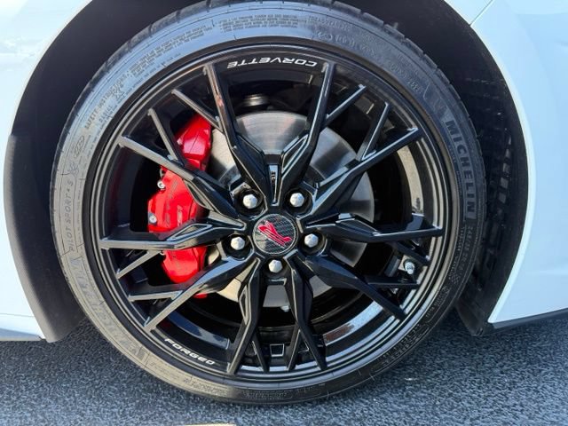 Used 2023 Chevrolet Corvette Stingray Premium Conv w/ Z51 Performance Package RWD image 23