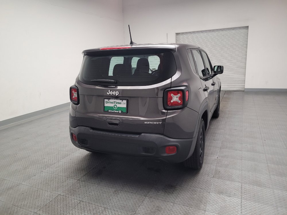 Used 2021 Jeep Renegade Sport FWD image 7