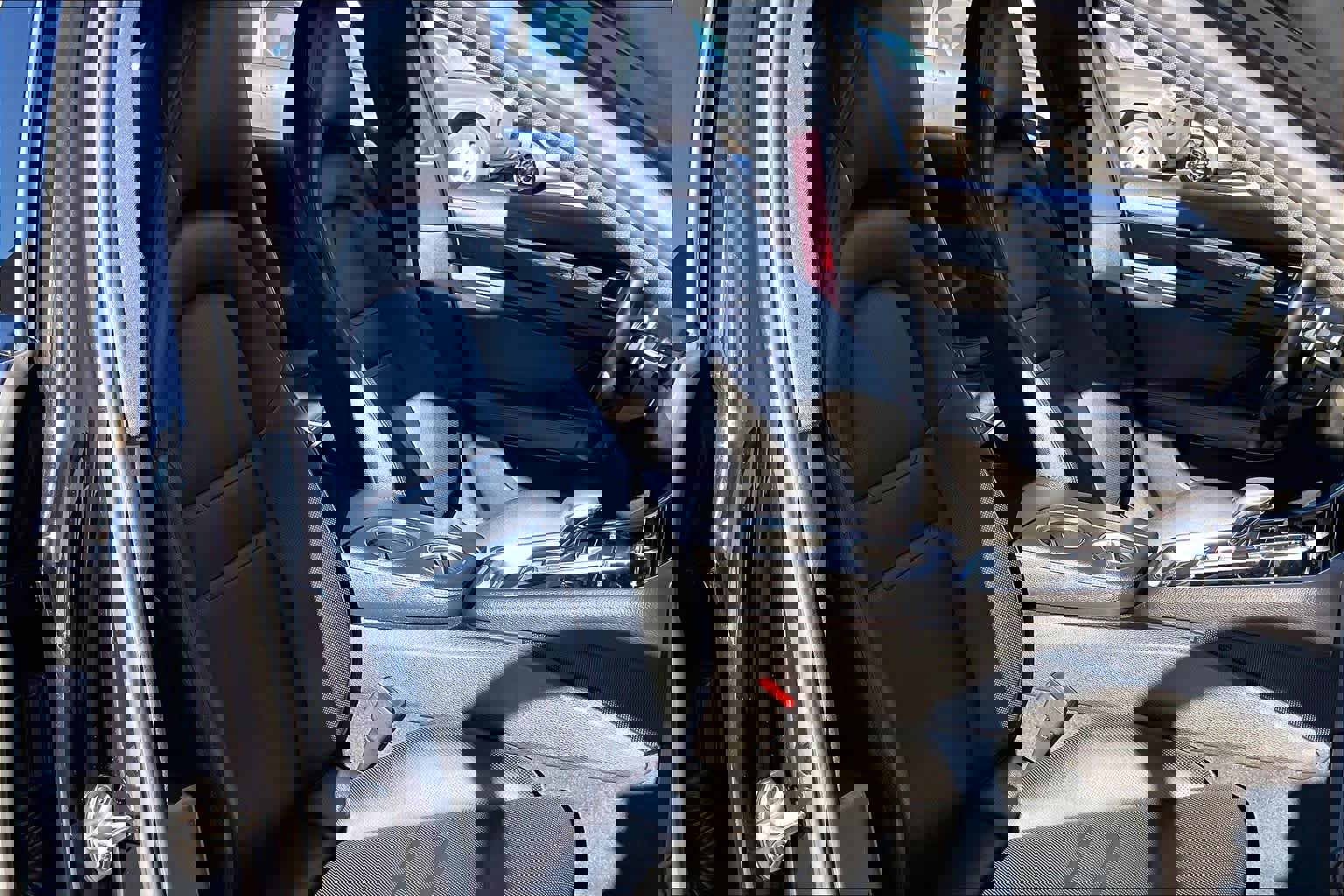 Used 2021 Porsche Panamera image 10