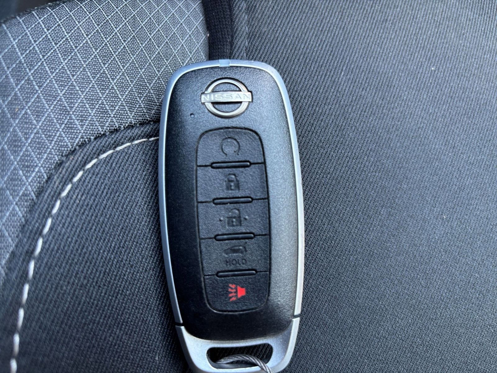 Used 2025 Nissan Pathfinder SV AWD/4WD image 28
