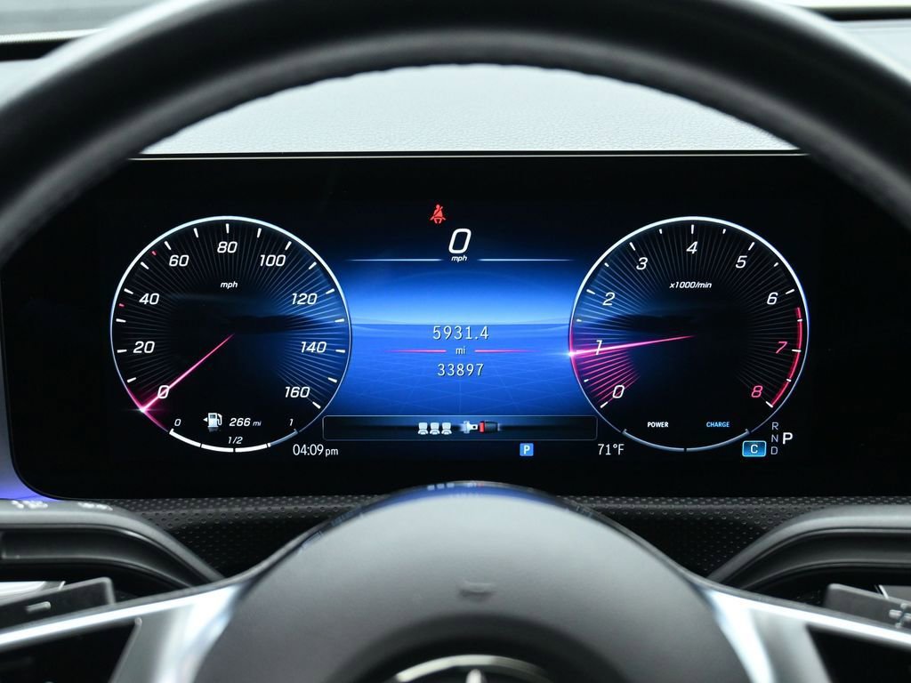 Used 2025 Mercedes-Benz CLA 250 image 29