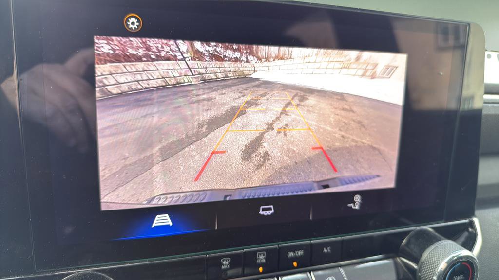 Used 2023 Chevrolet Colorado Trail Boss w/ Advanced Trailering Package image 25