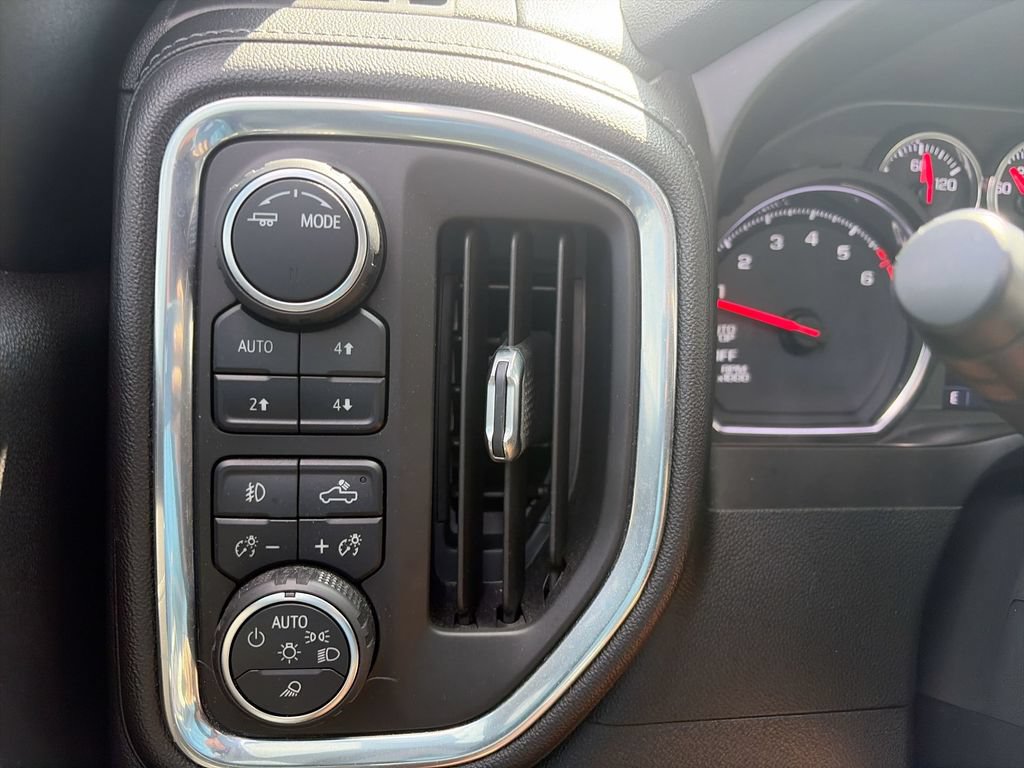 Certified 2020 Chevrolet Silverado 1500 LT Trail Boss AWD/4WD image 24