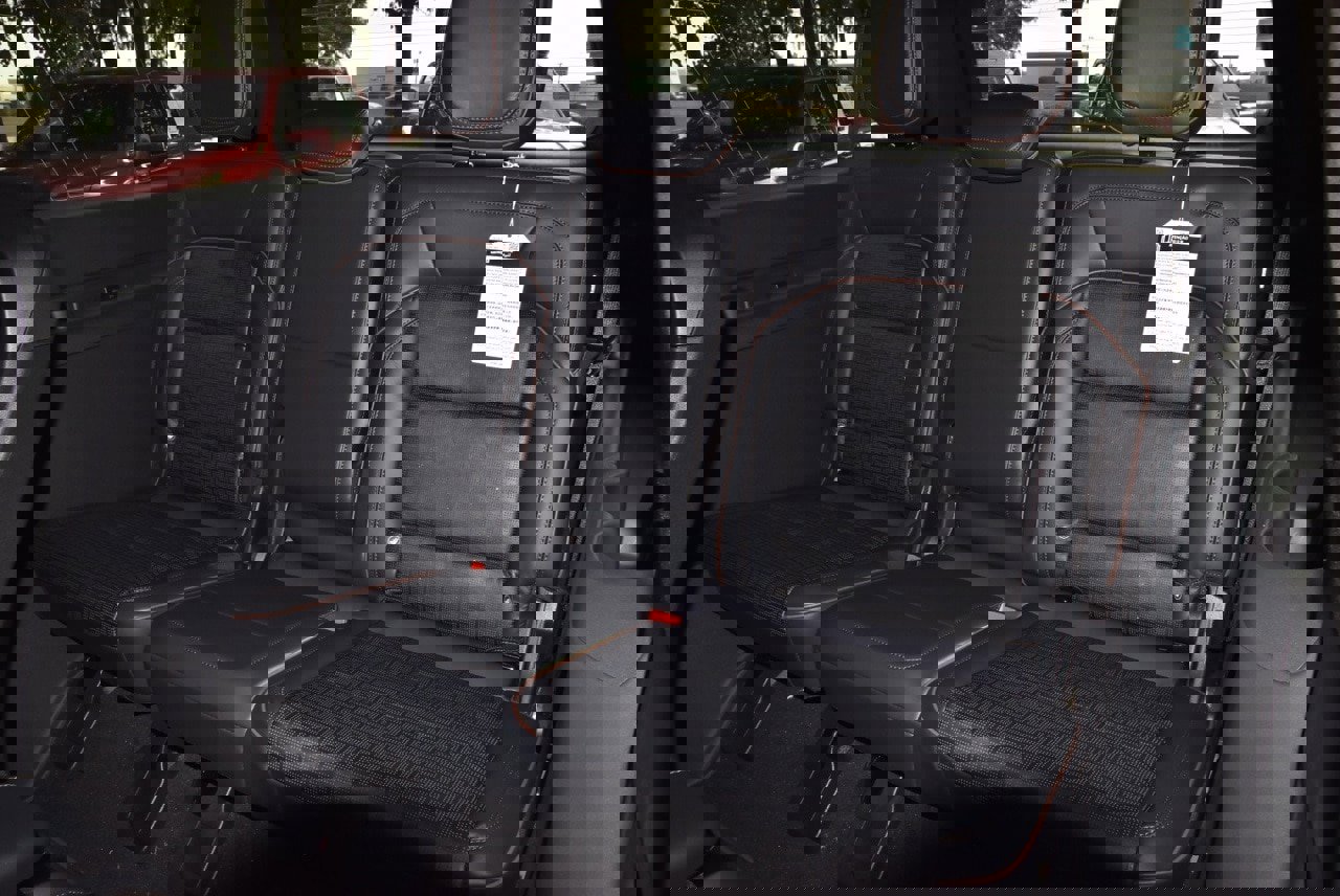 New 2025 Lincoln Navigator L Black Label image 15