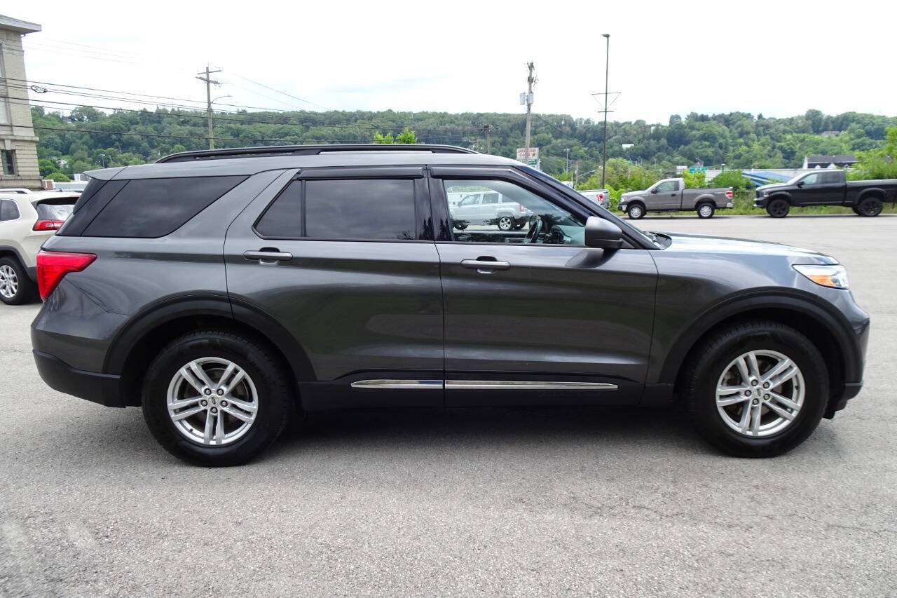 Used 2020 Ford Explorer XLT w/ Equipment Group 202A AWD/4WD image 5