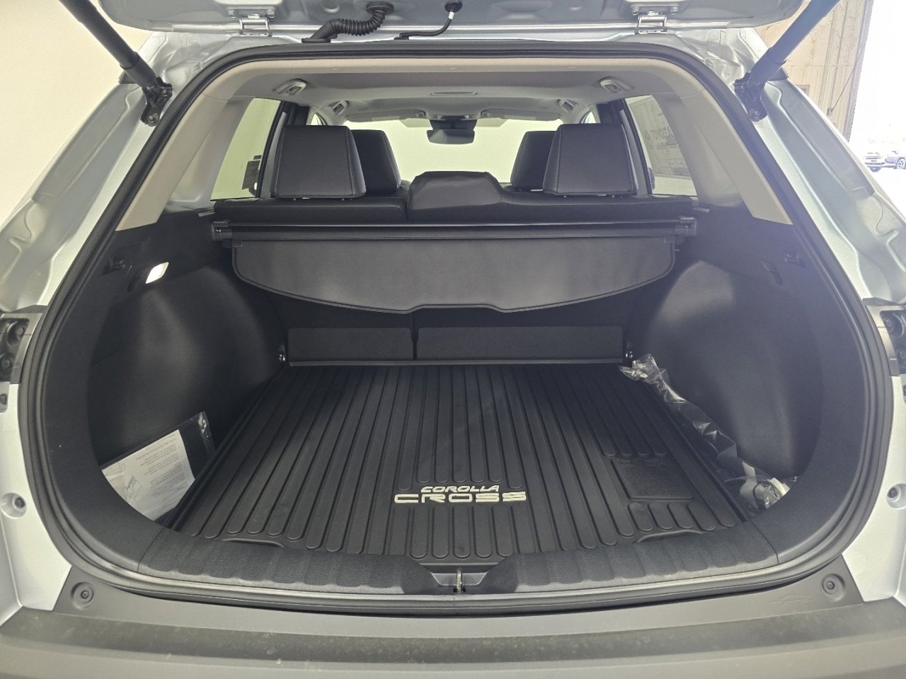 New 2026 Toyota Corolla Cross XLE image 18