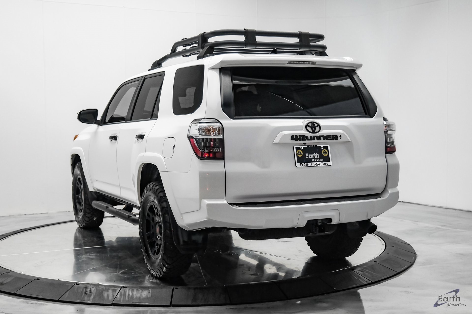Used 2023 Toyota 4Runner SR5 Premium image 9