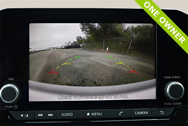 Used 2024 Nissan Pathfinder SV image 19