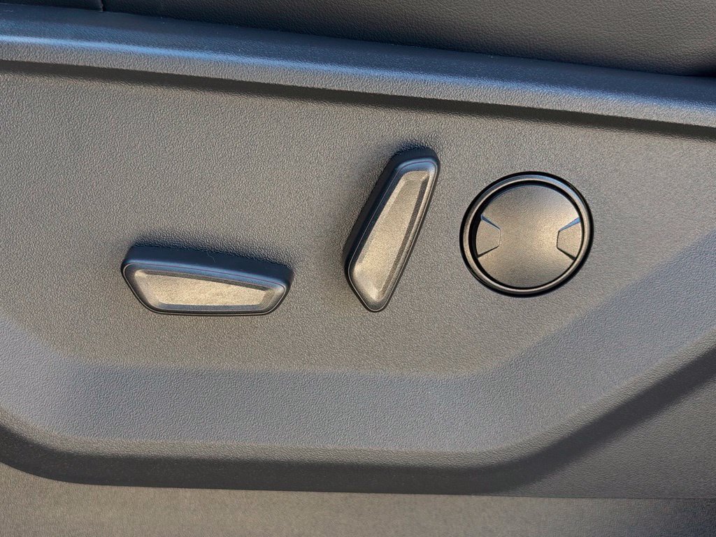 New 2027 Ford Expedition Max Platinum w/ Stealth Appearance Package AWD/4WD image 5