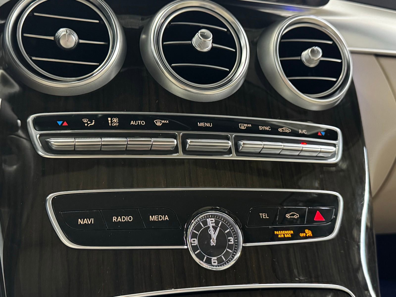 Used 2023 Mercedes-Benz C 300 4MATIC Cabriolet image 17