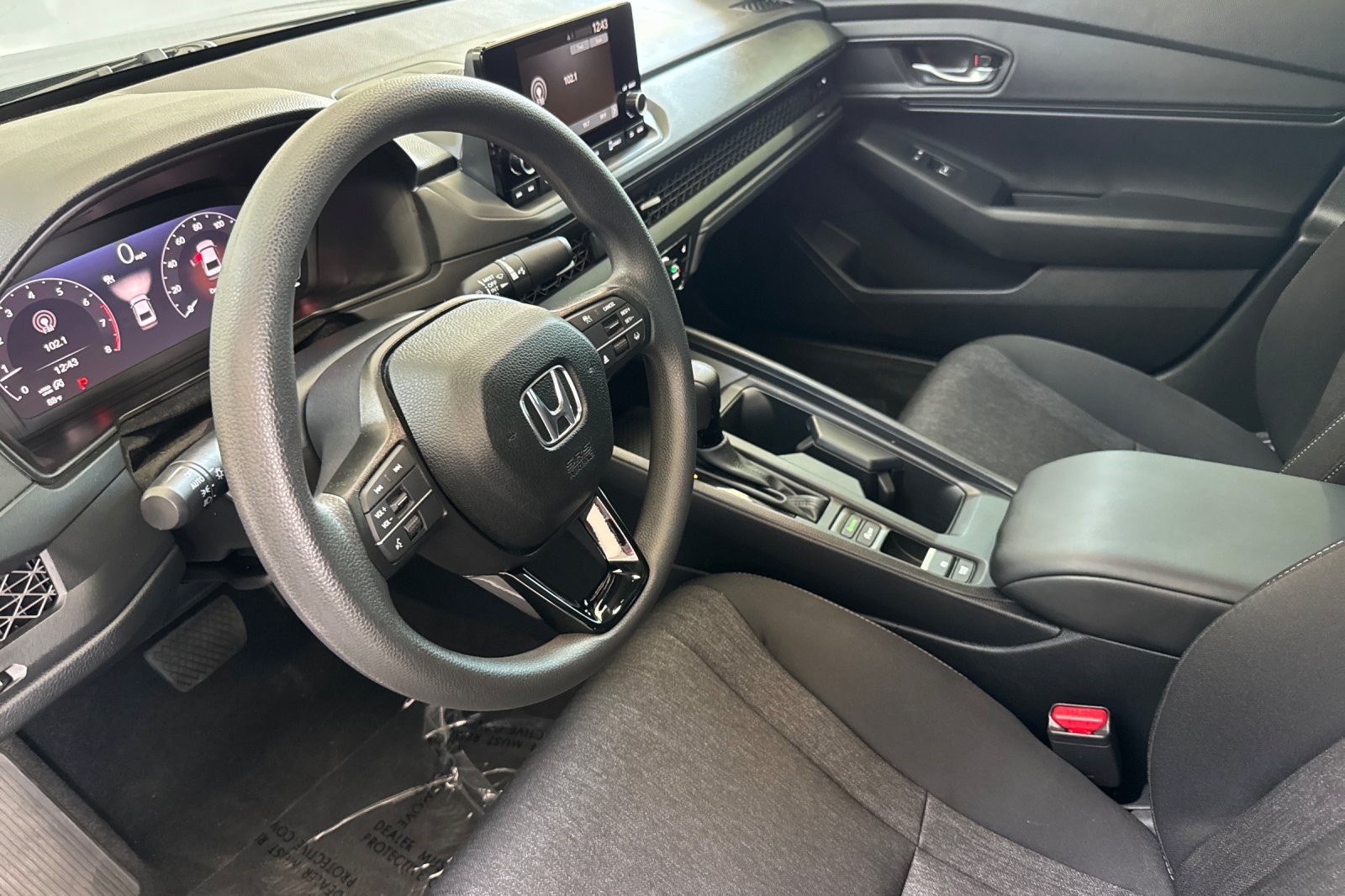 Used 2025 Honda Accord SE image 11