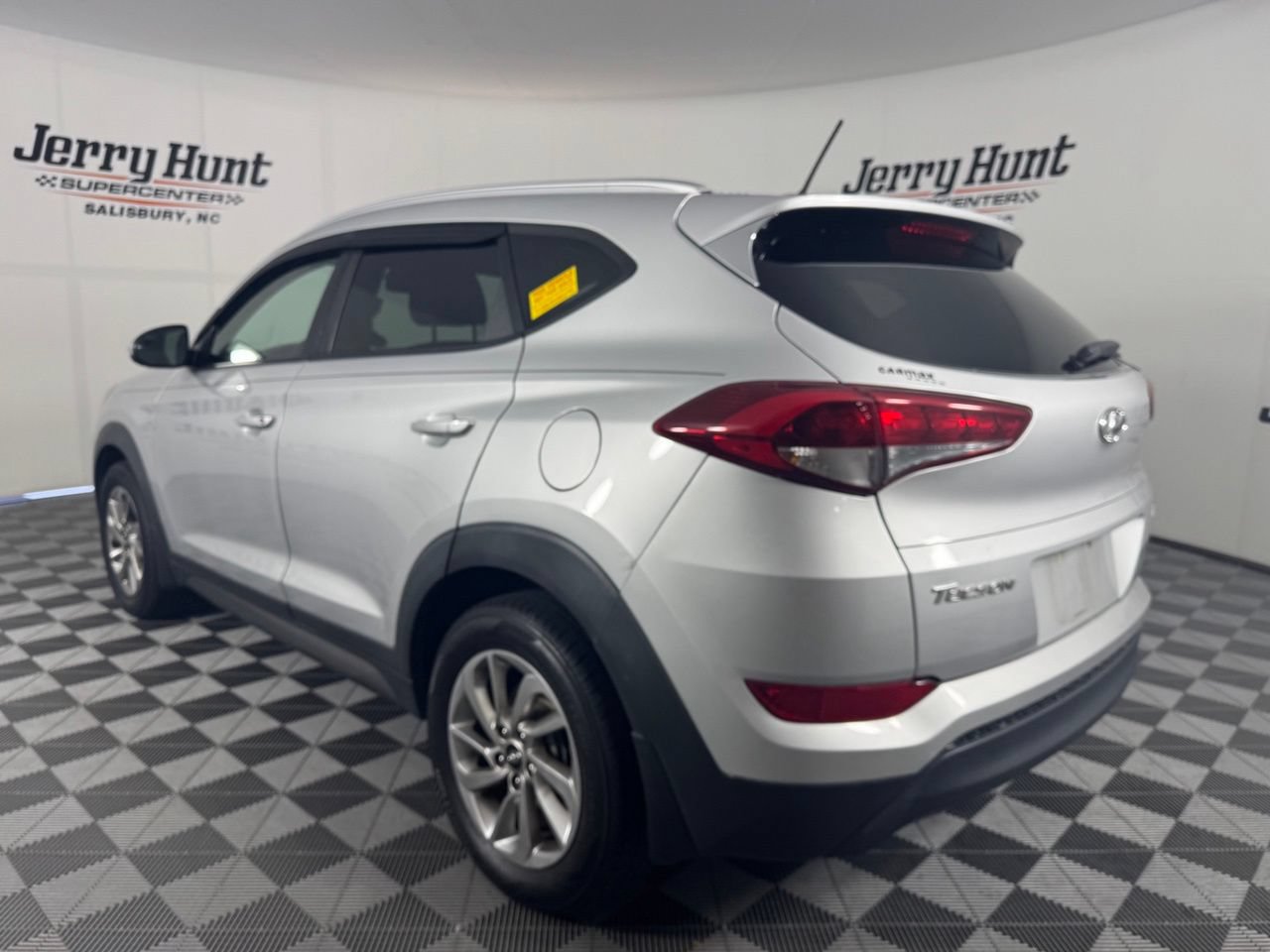 Used 2016 Hyundai Tucson SE w/ Option Group 02 AWD/4WD image 9