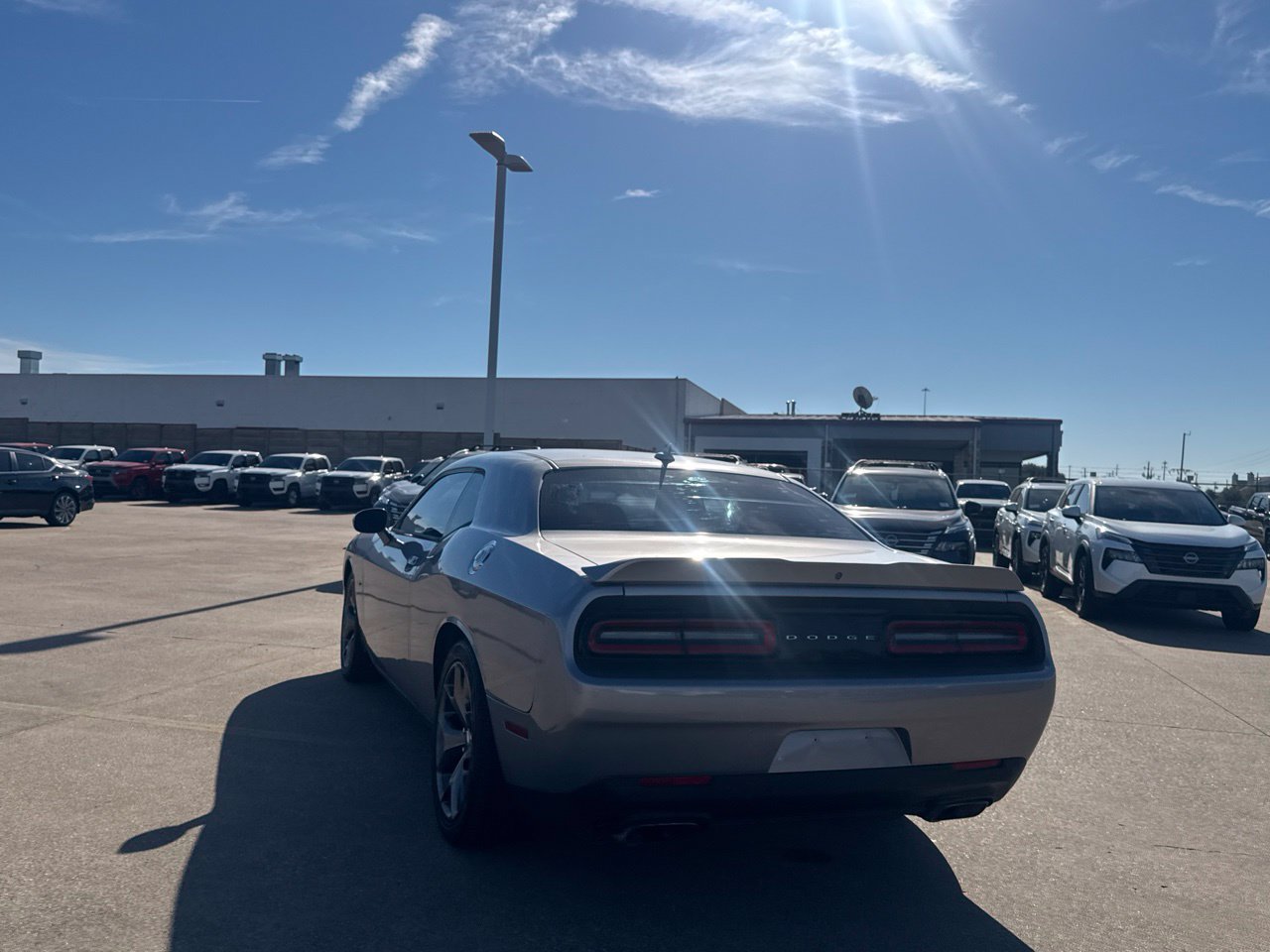 Used 2017 Dodge Challenger R/T w/ Driver Convenience Group RWD image 23