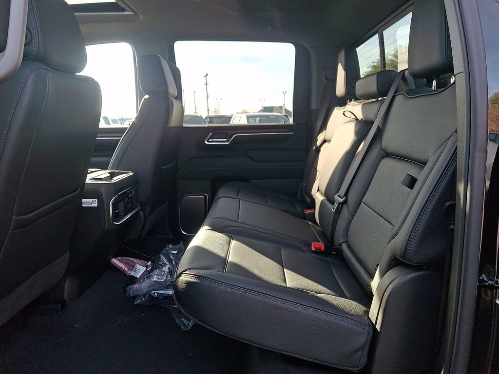 New 2026 GMC Sierra 3500 Denali w/ Denali Reserve Package AWD/4WD image 6