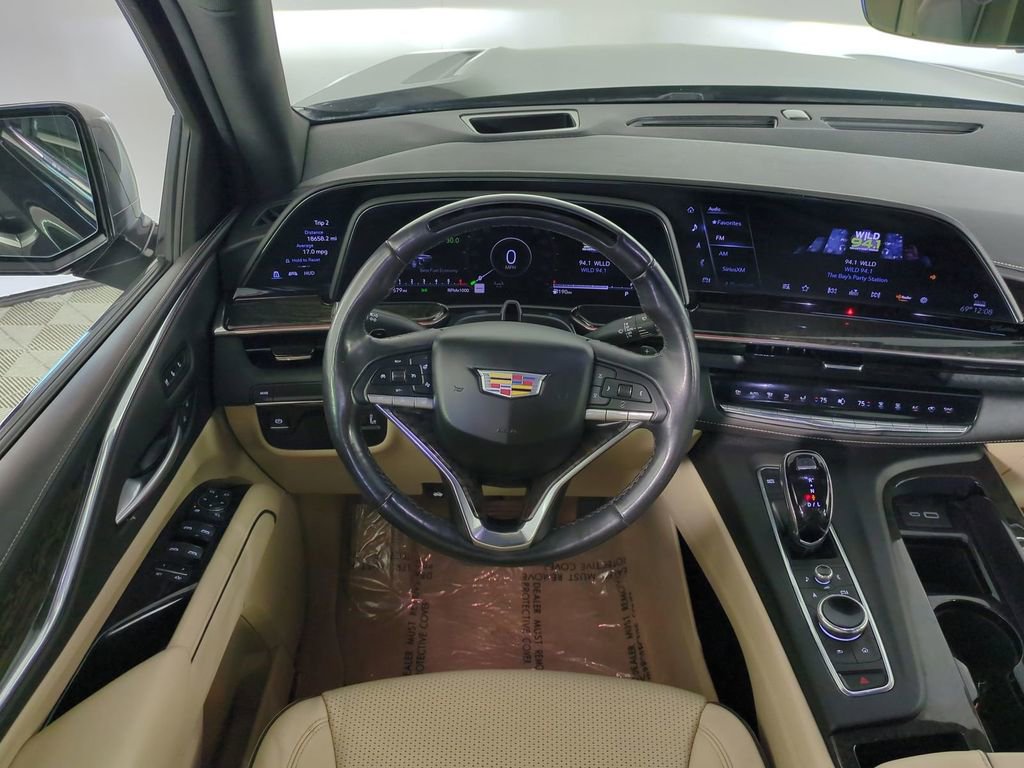 Used 2024 Cadillac Escalade Premium Luxury image 20