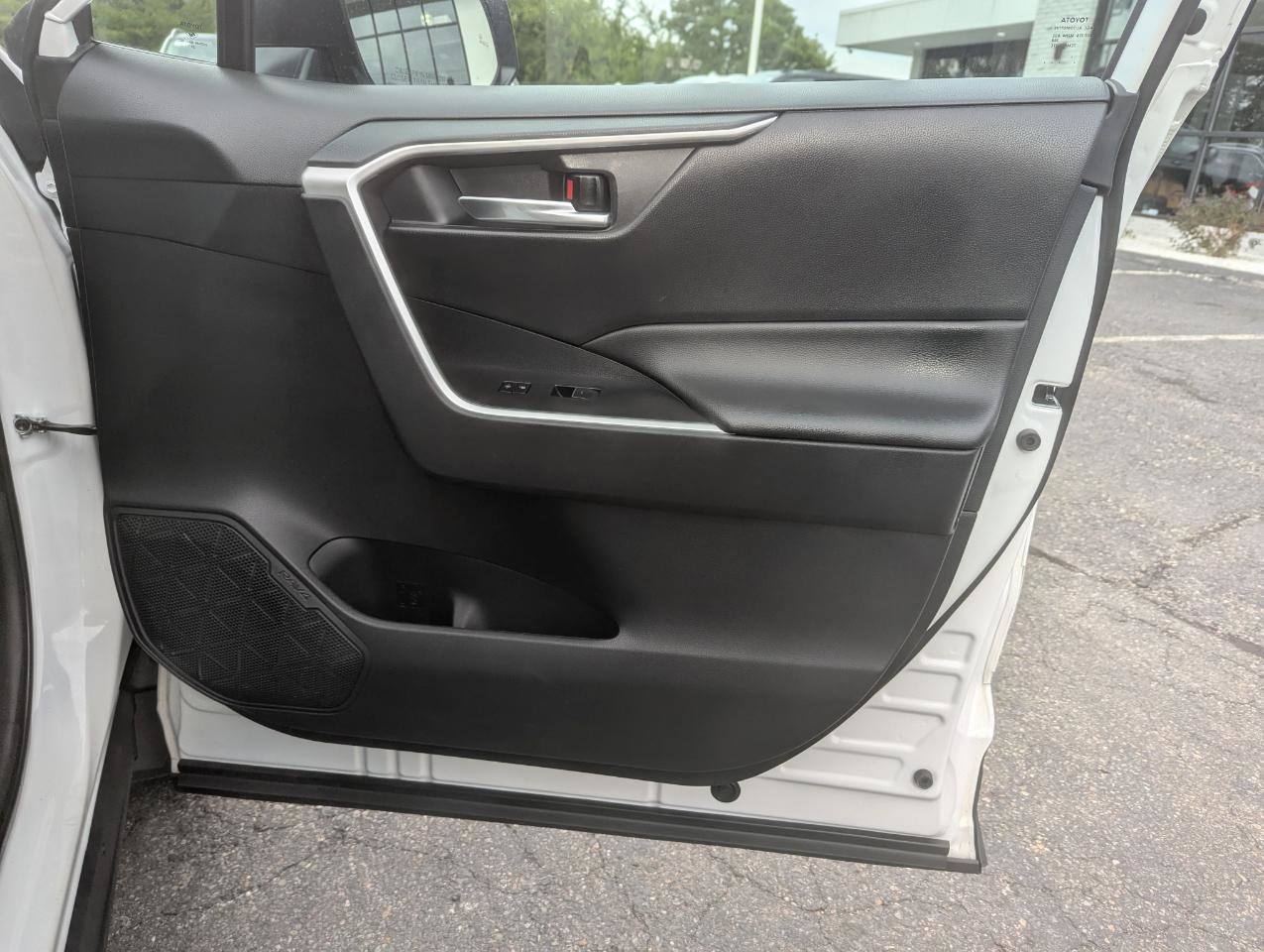 Used 2024 Toyota RAV4 XLE AWD/4WD image 29