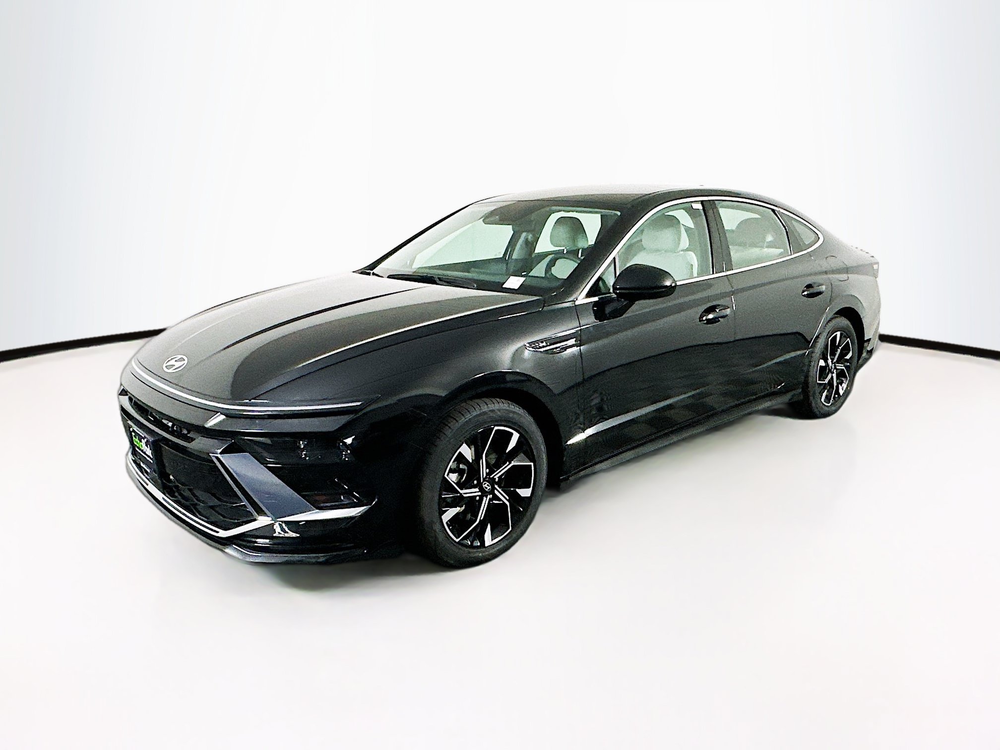 Used 2025 Hyundai Sonata SEL FWD image 3