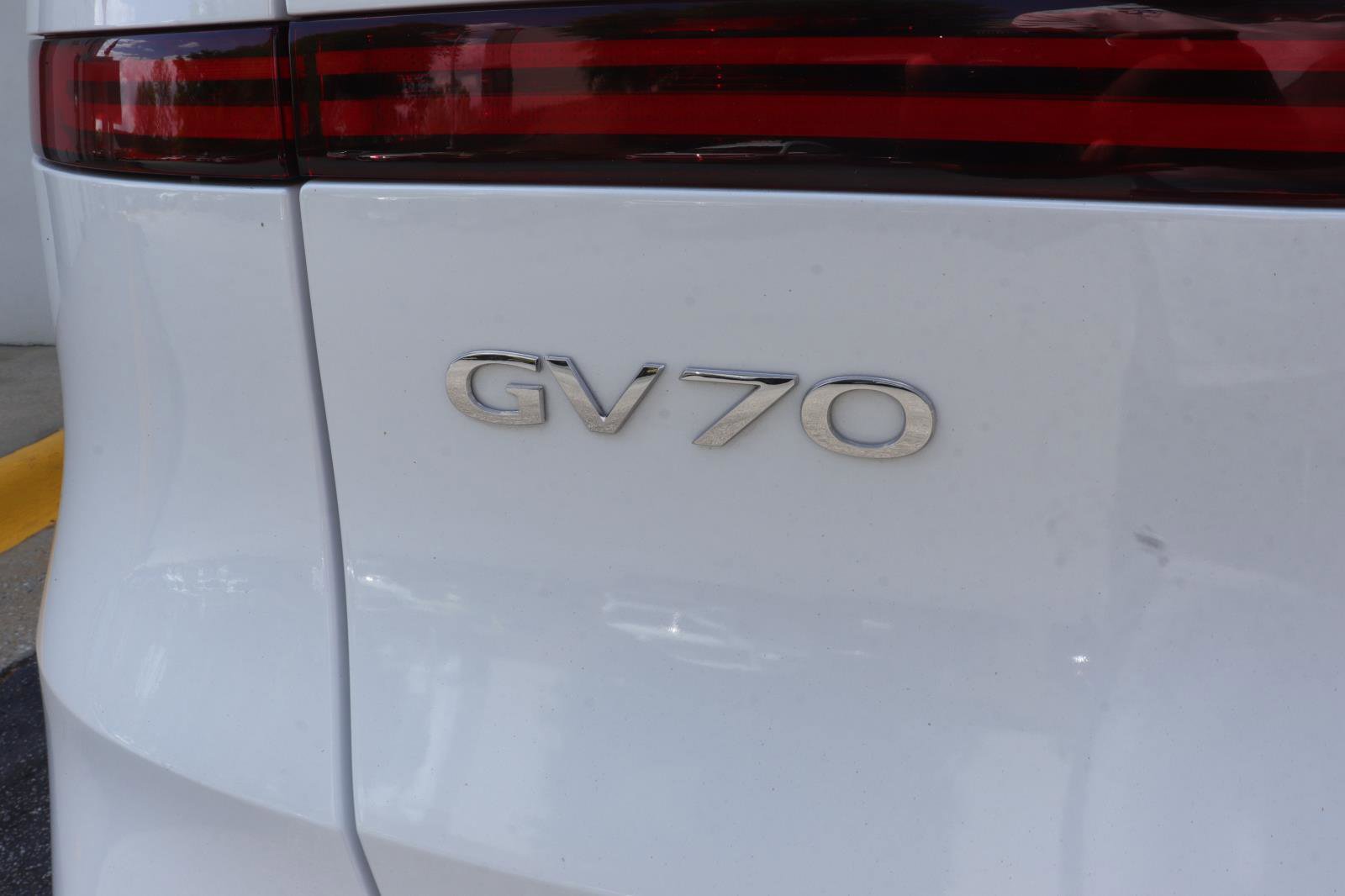 Used 2026 Genesis GV70 2.5T image 10