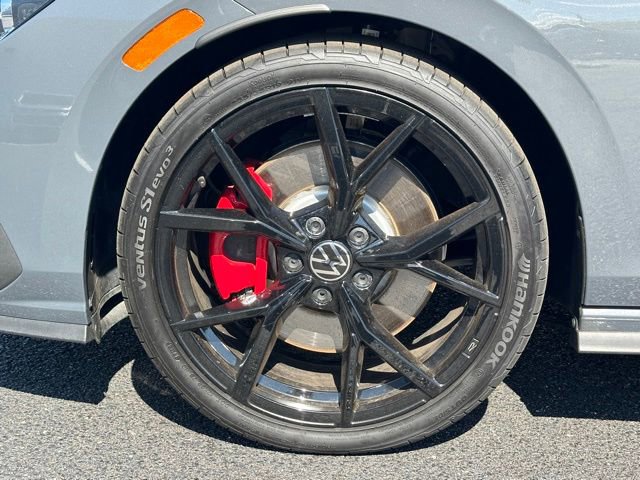 Certified 2024 Volkswagen GTI SE FWD image 10