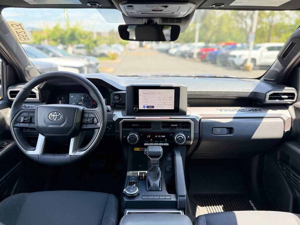 Certified 2025 Toyota Tacoma SR5 AWD/4WD image 23